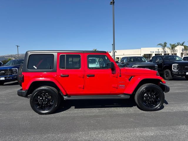 Used 2022 Jeep Wrangler Unlimited Sahara w/ Cold Weather Group AWD/4WD image 5