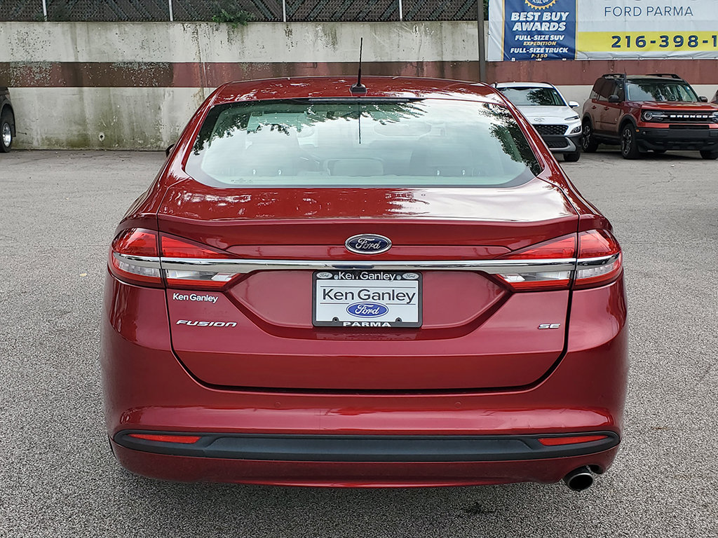 Certified 2017 Ford Fusion SE w/ Fusion SE Technology Package FWD image 6