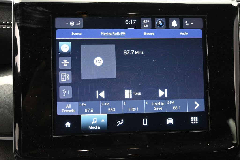 Used 2023 Jeep Grand Cherokee L Laredo AWD/4WD image 12