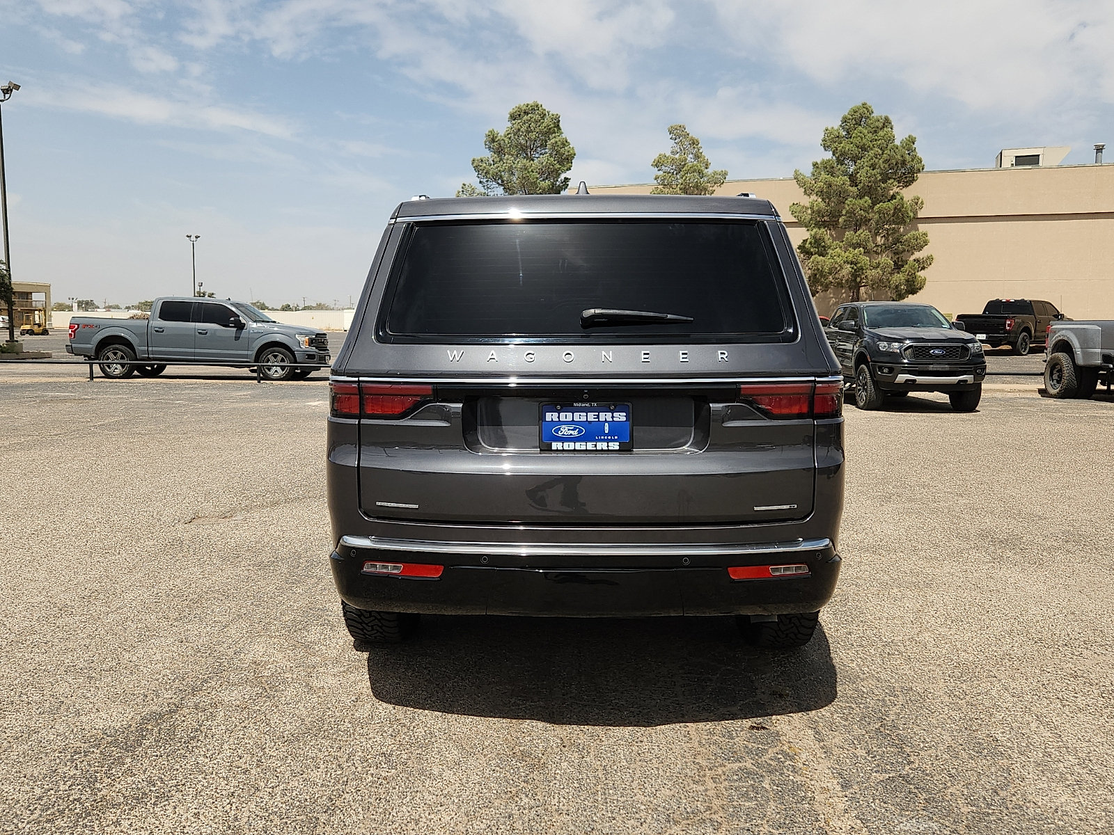 Used 2022 Jeep Wagoneer Series I w/ Convenience Group I AWD/4WD image 6