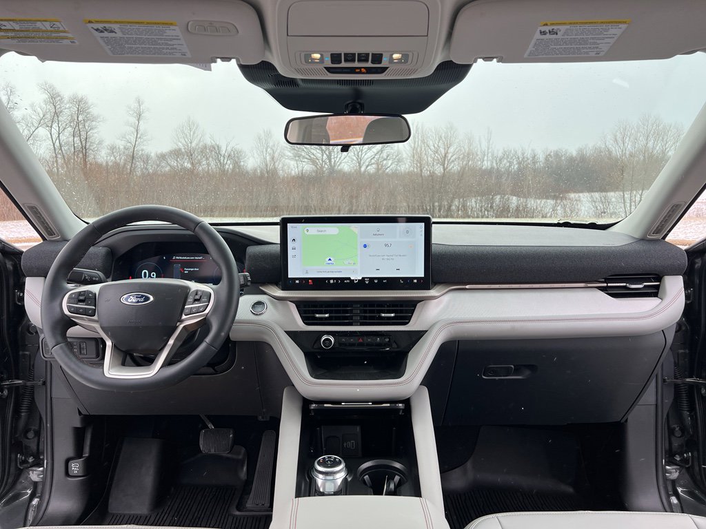 Certified 2025 Ford Explorer Active w/ Active Comfort Package image 20