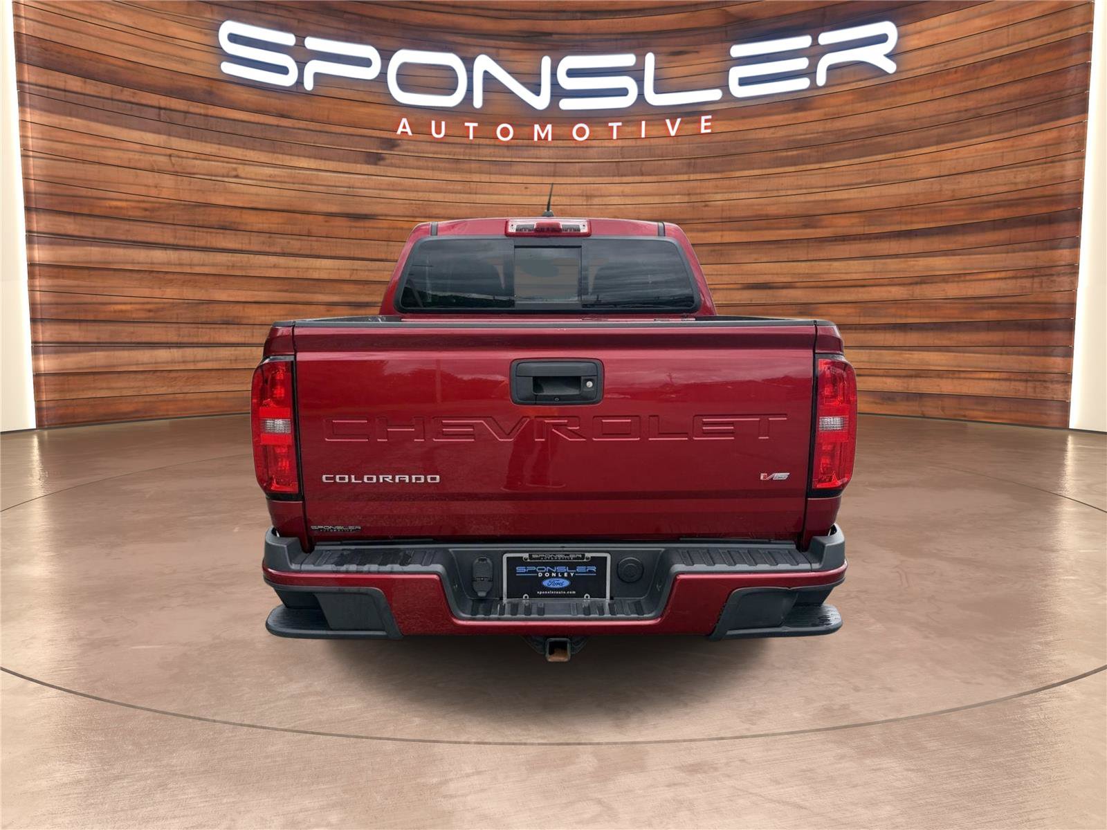 Used 2021 Chevrolet Colorado LT w/ LT Convenience Package AWD/4WD image 3