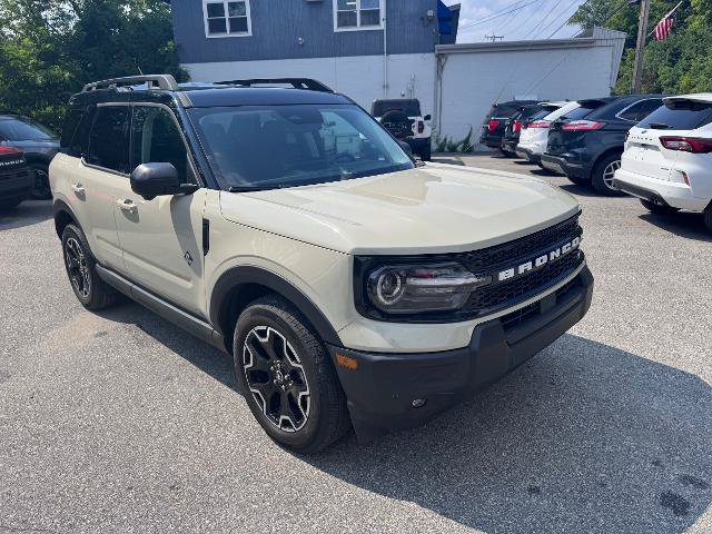 Certified 2025 Ford Bronco Sport Outer Banks w/ Outer Banks Tech Package+ AWD/4WD image 8
