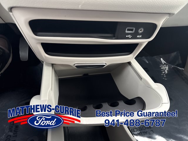Used 2020 Chrysler Pacifica Touring-L FWD image 23
