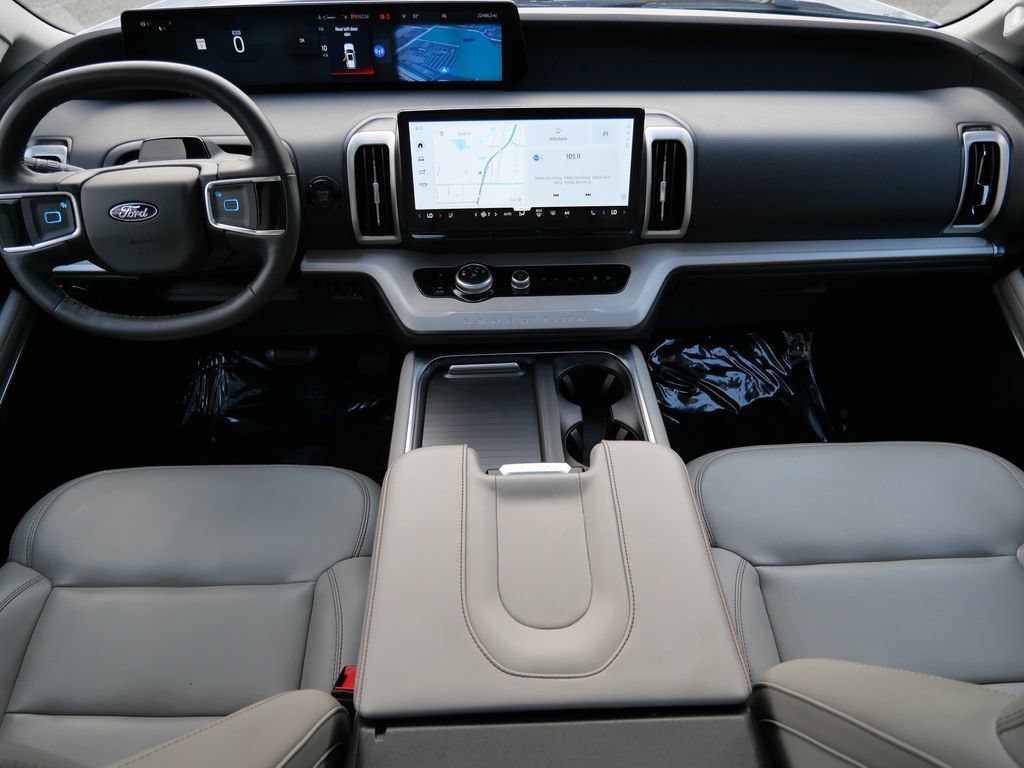 Certified 2025 Ford Expedition Active AWD/4WD image 16