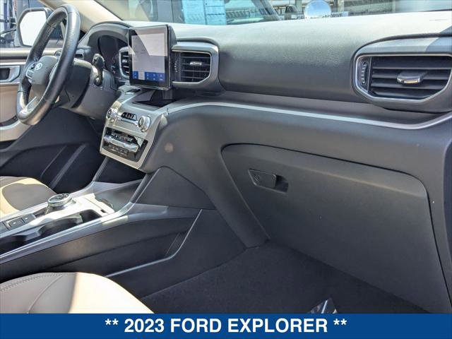 Certified 2023 Ford Explorer XLT w/ Equipment Group 202A AWD/4WD image 23