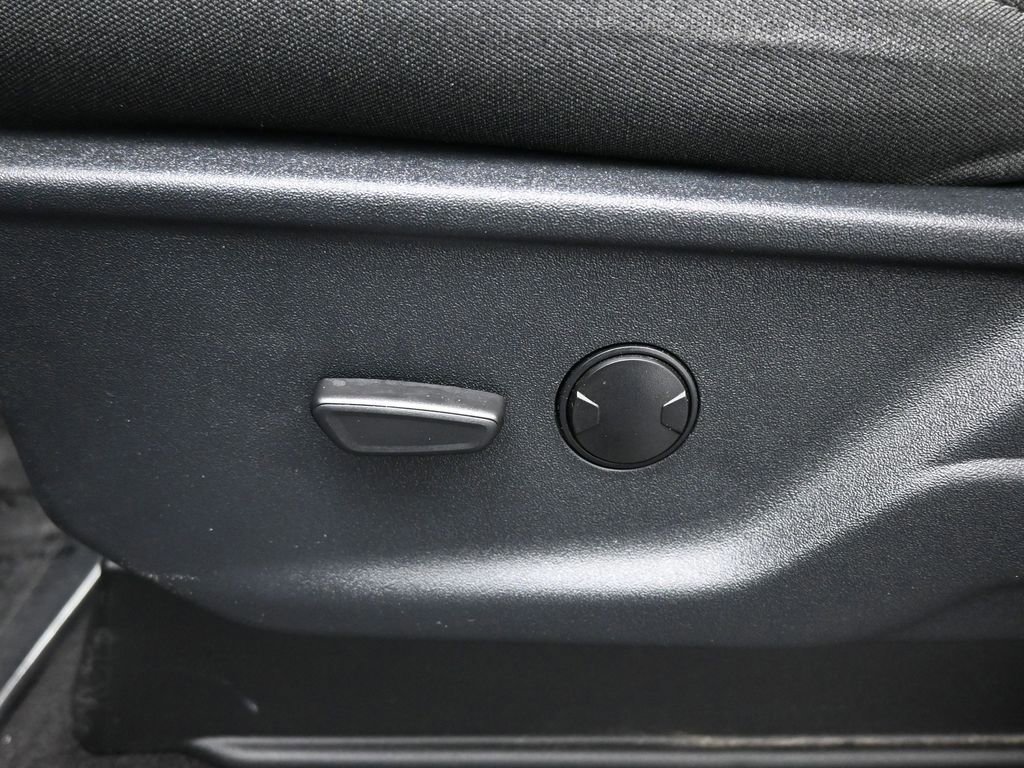 Certified 2025 Ford F150 XLT w/ Equipment Group 301A Standard image 37