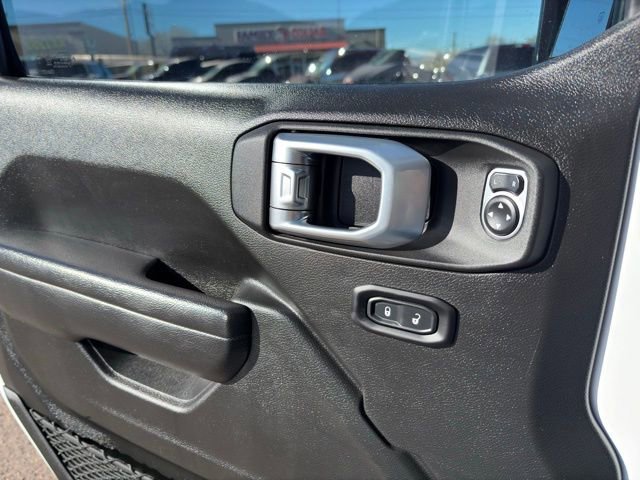 Used 2023 Jeep Gladiator Willys image 29