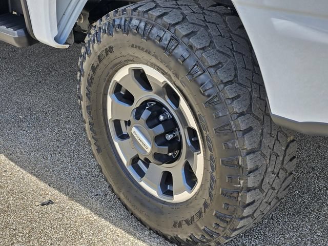 Certified 2023 Ford F250 Lariat w/ Lariat Ultimate Package AWD/4WD image 9