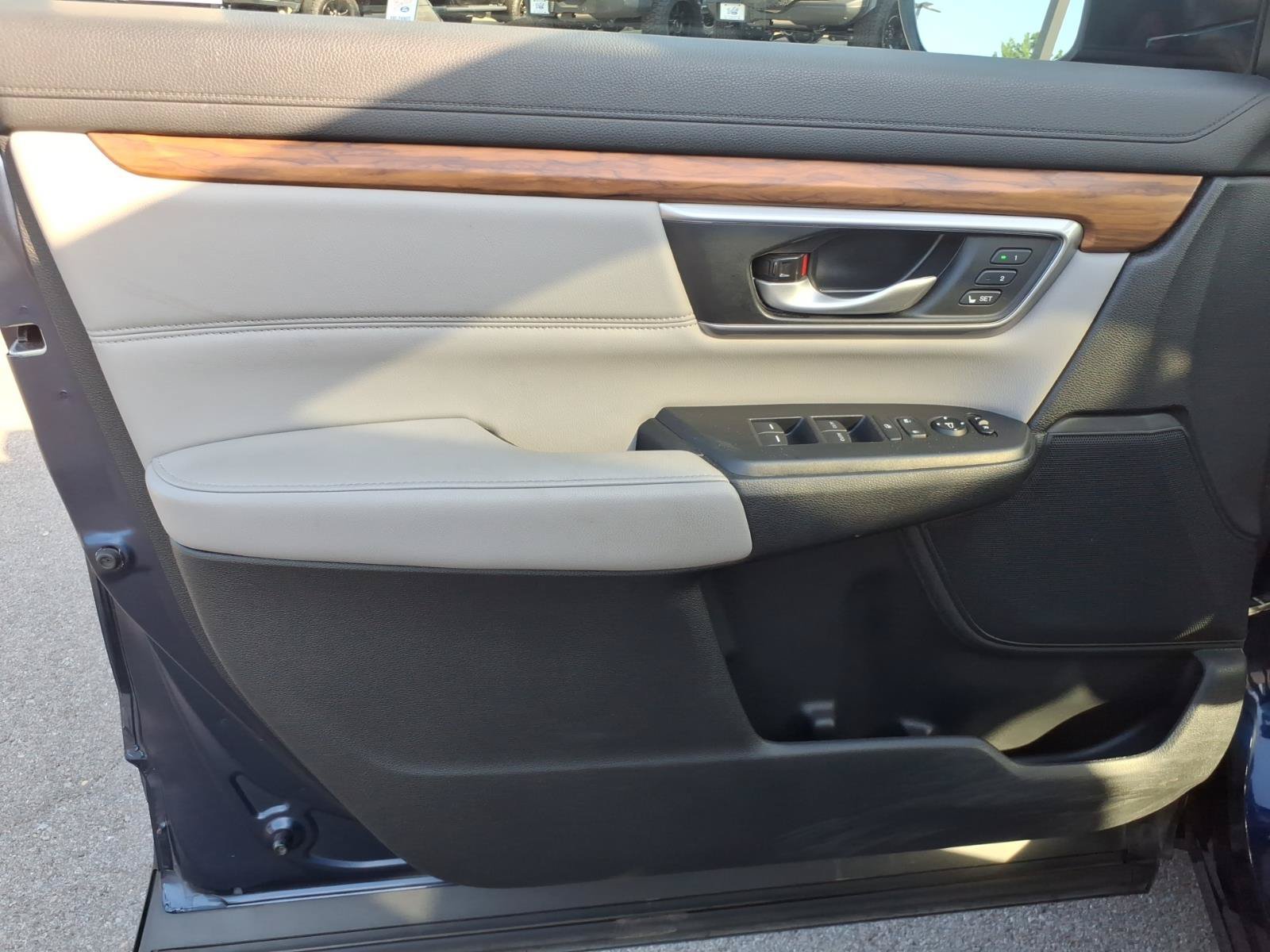 Used 2020 Honda CR-V EX-L image 12