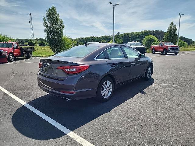 Used 2017 Hyundai Sonata SE w/ Cargo Package FWD image 4