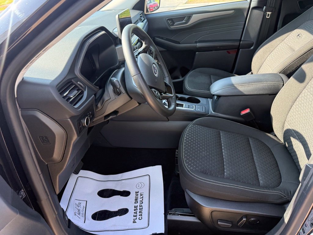 Certified 2023 Ford Escape Active AWD/4WD image 20
