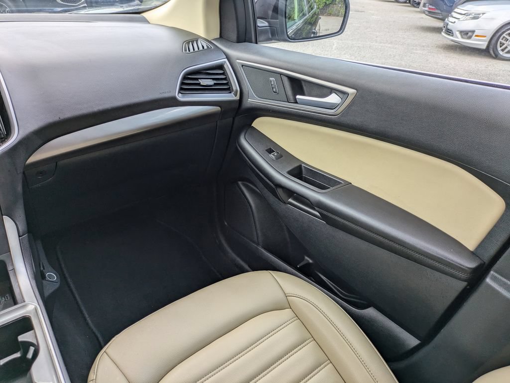 Certified 2024 Ford Edge SEL w/ Convenience Package AWD/4WD image 19