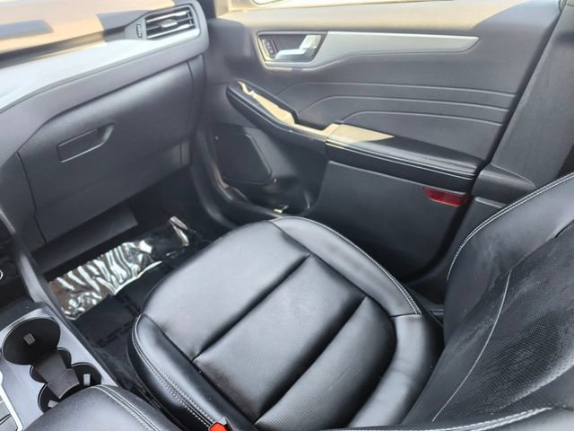 Certified 2023 Ford Escape Platinum AWD/4WD image 15