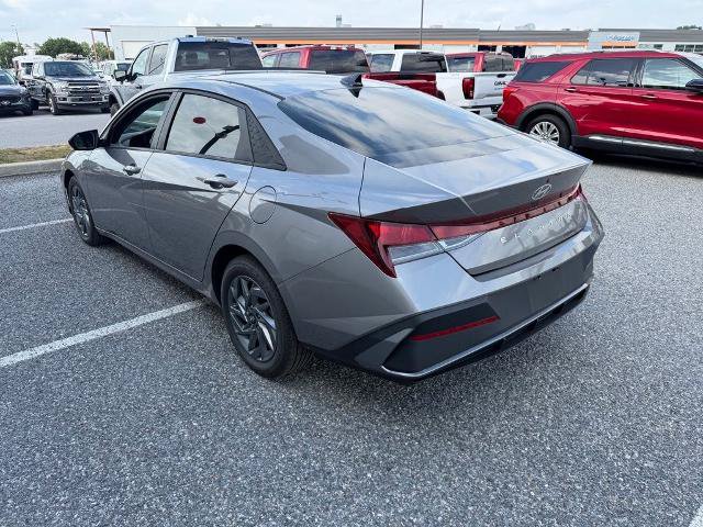 Used 2024 Hyundai Elantra SEL FWD image 6