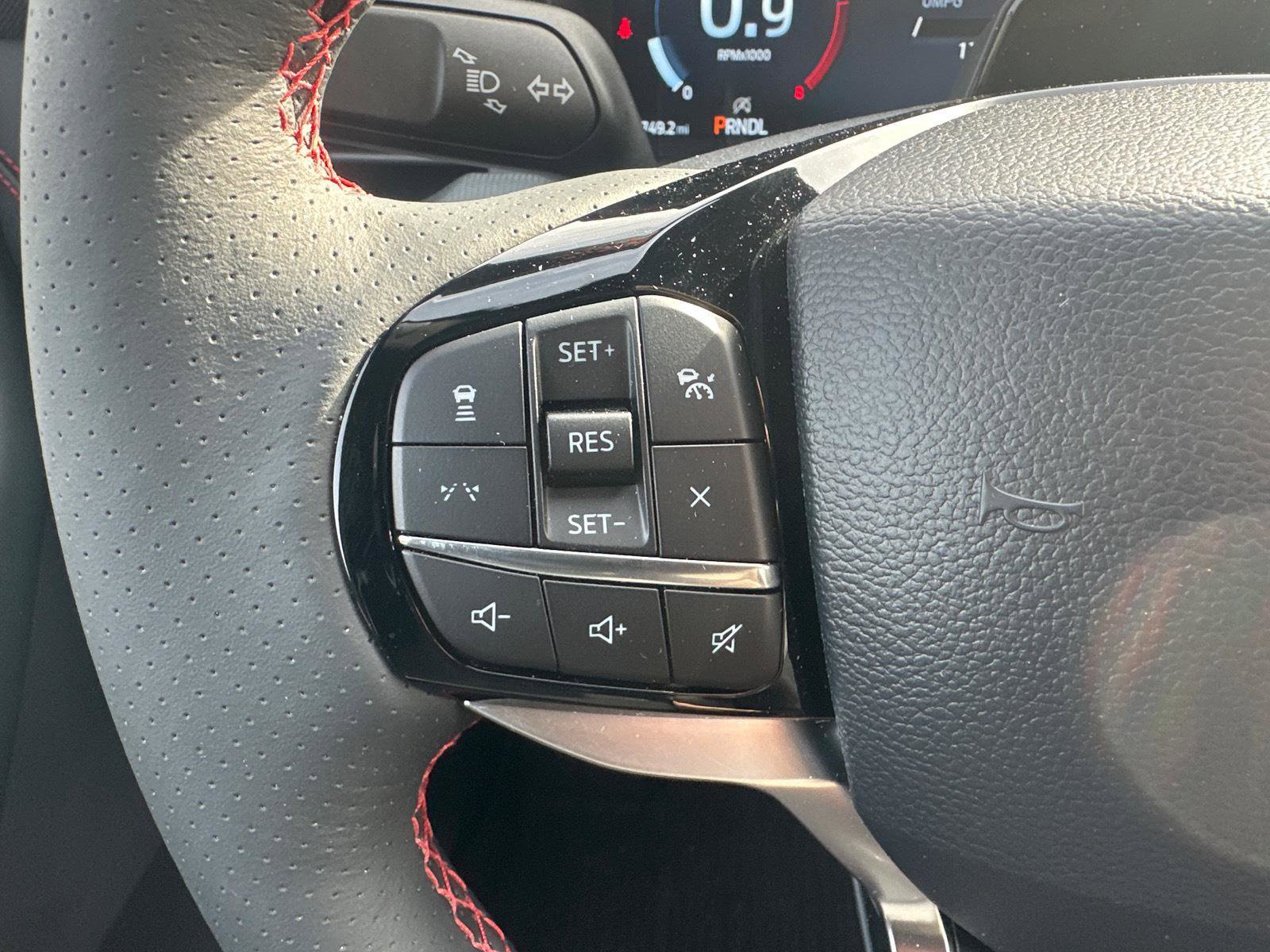 Certified 2025 Ford Explorer ST-Line AWD/4WD image 21