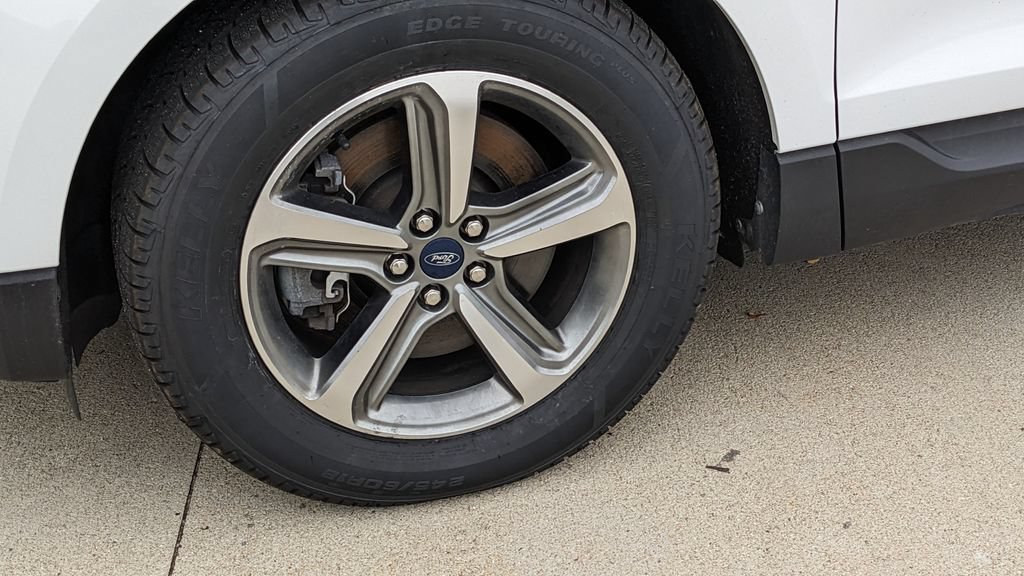 Certified 2020 Ford Edge SEL w/ Convenience Package AWD/4WD image 10