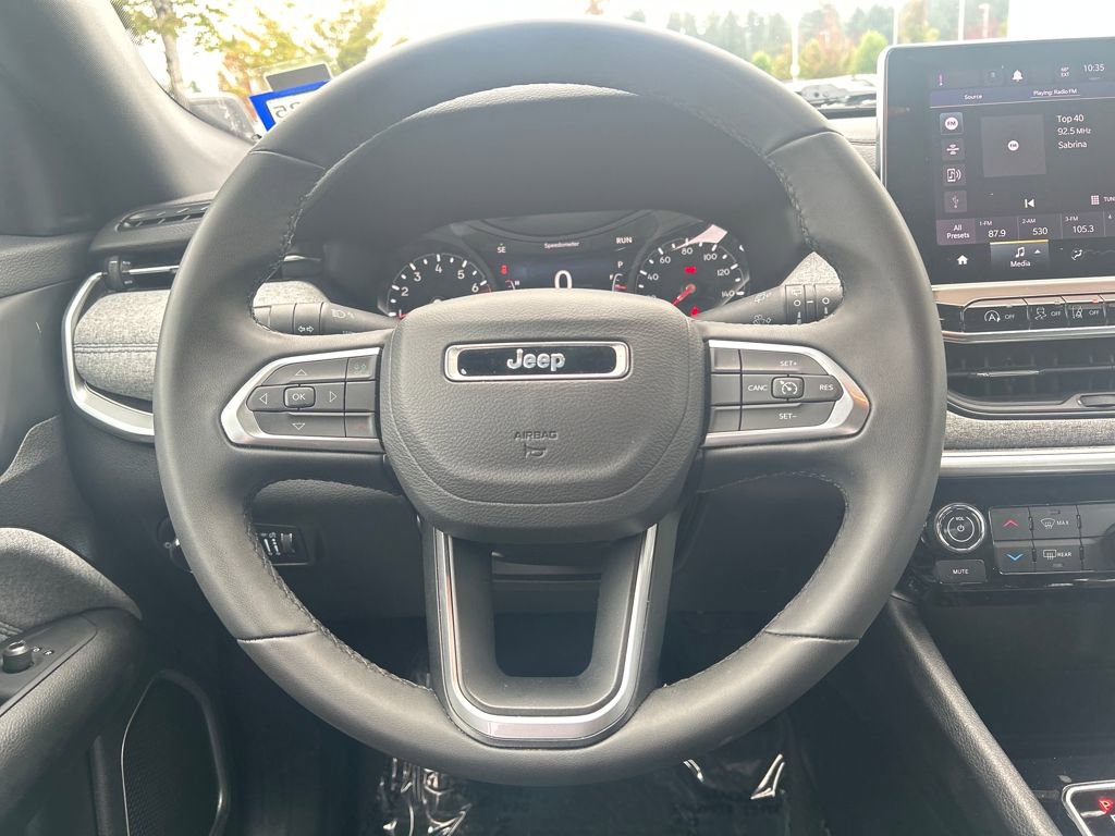 Used 2024 Jeep Compass Latitude image 20