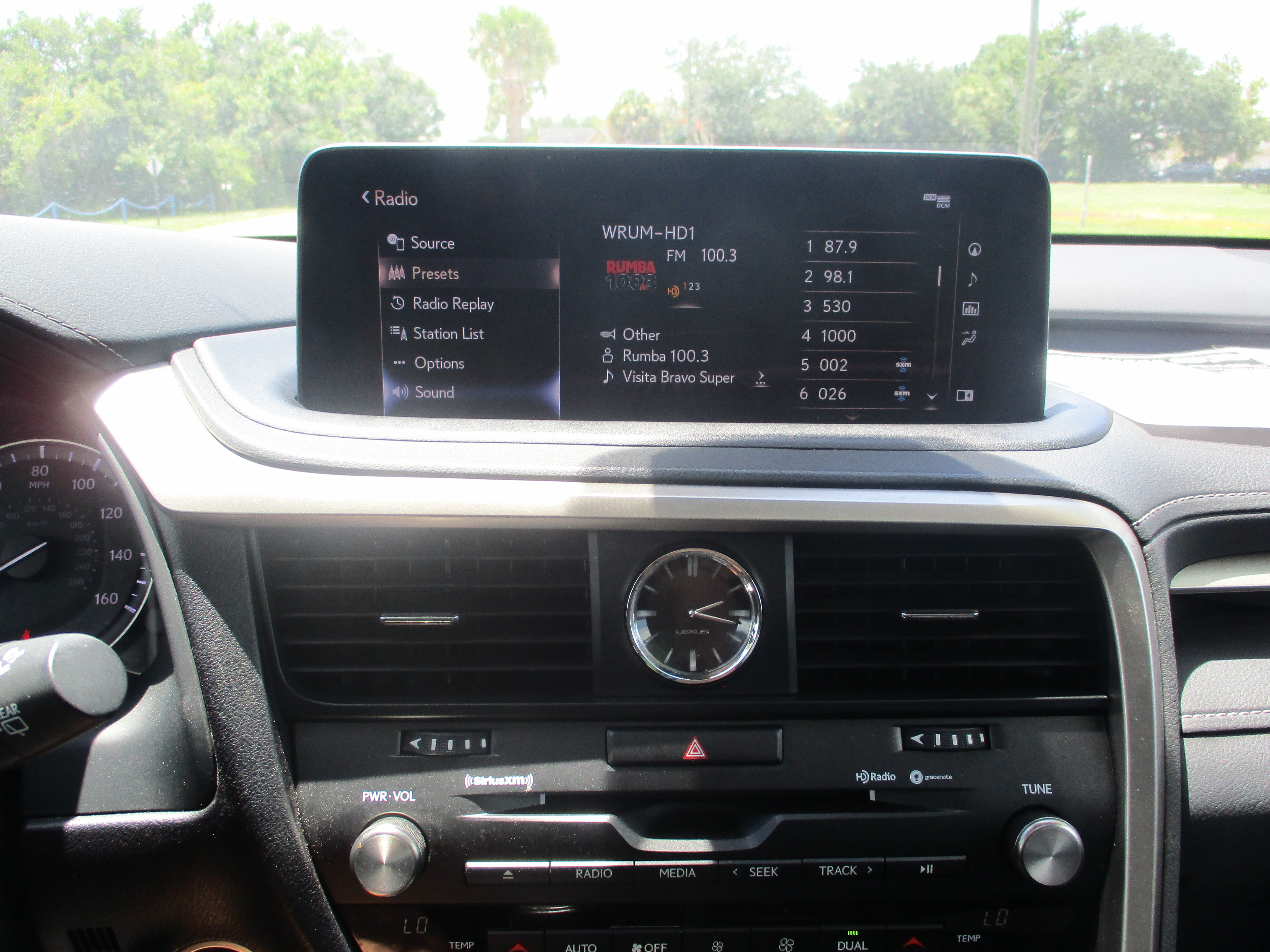 Used 2022 Lexus RX 350 FWD w/ Premium Package image 17