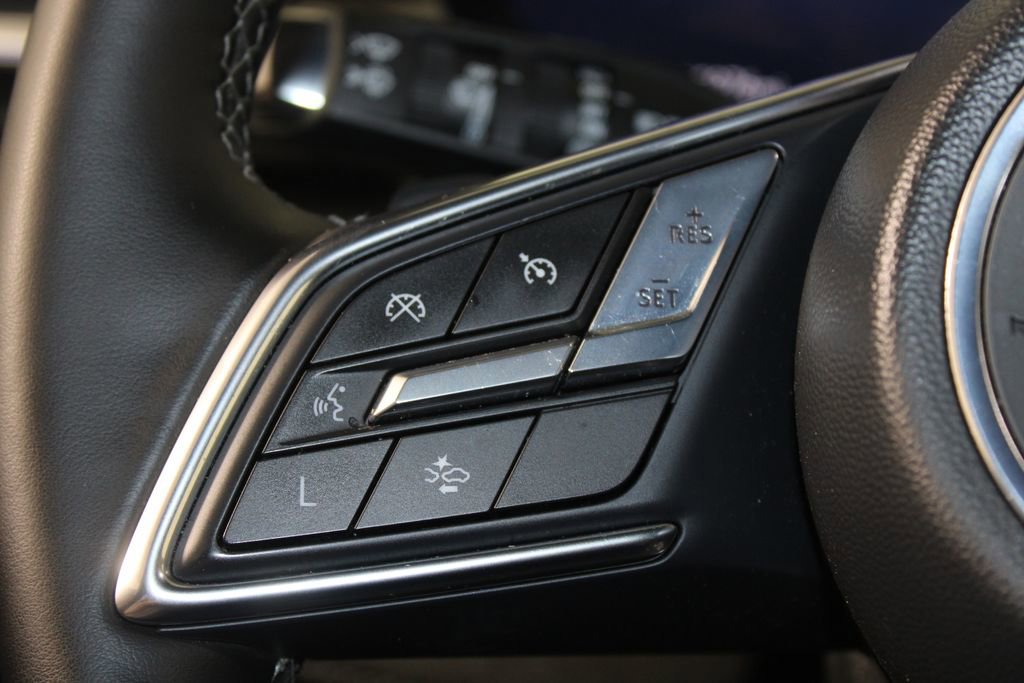 Used 2025 Buick Enclave Preferred image 16