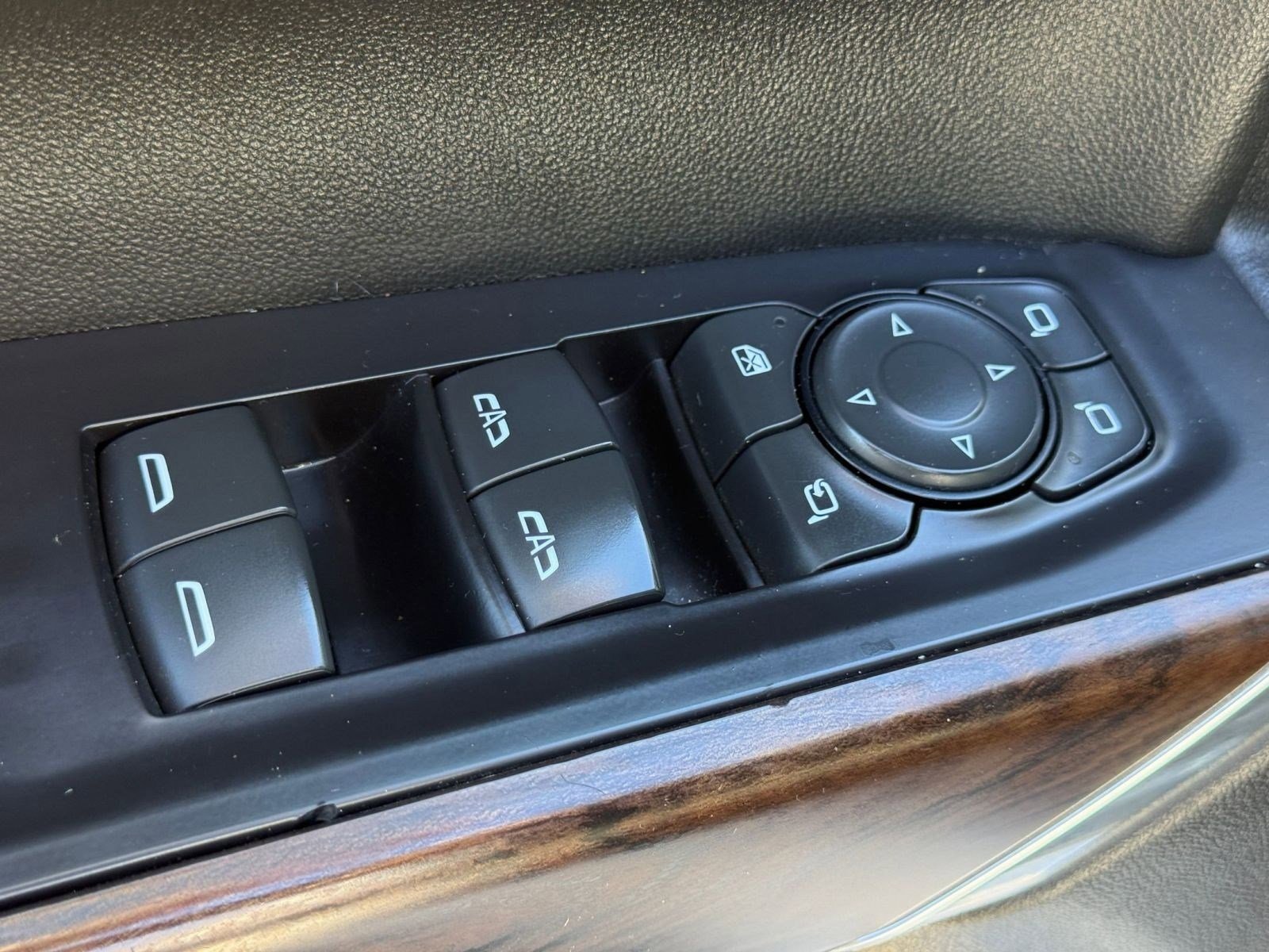 Used 2021 GMC Sierra 1500 SLT image 12