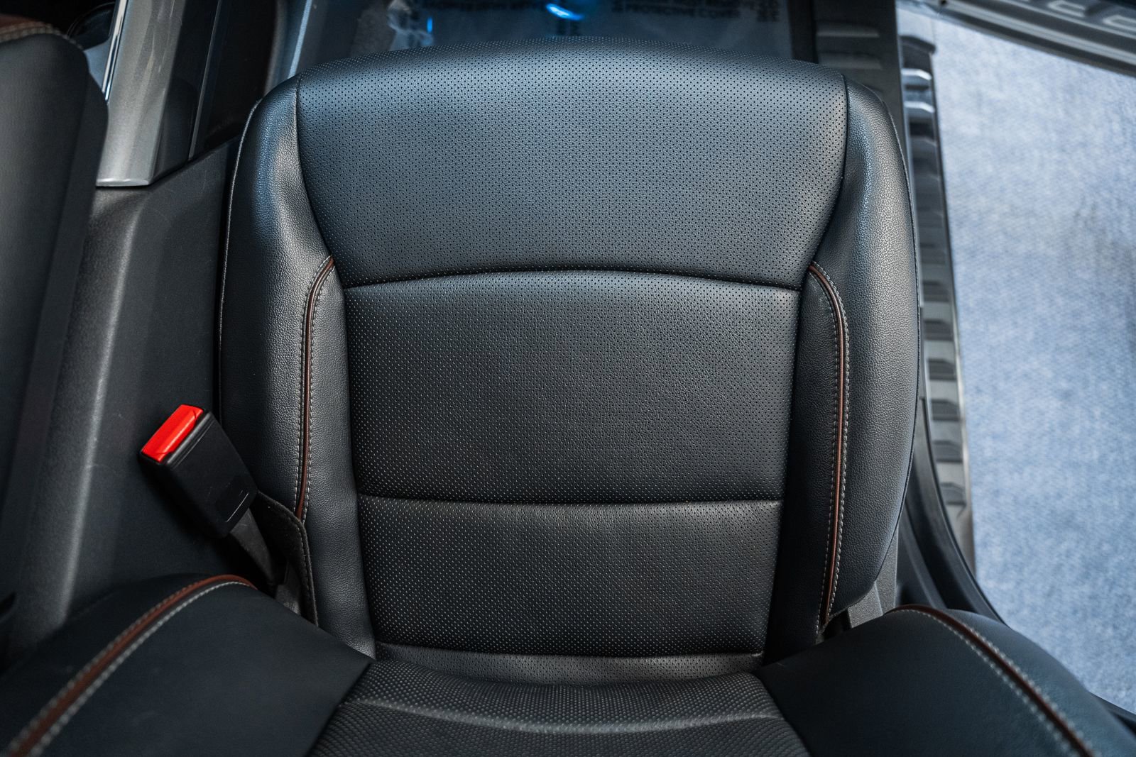 Certified 2023 Ford F150 Lariat w/ Equipment Group 502A High image 40