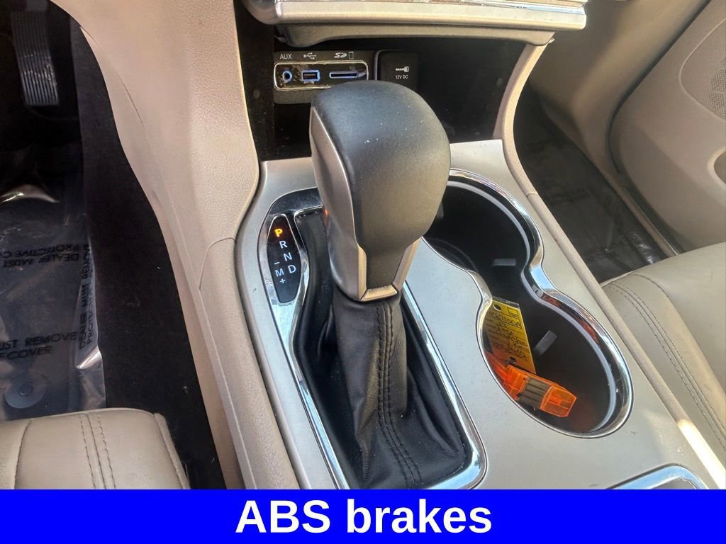 Used 2017 Jeep Grand Cherokee Limited image 14