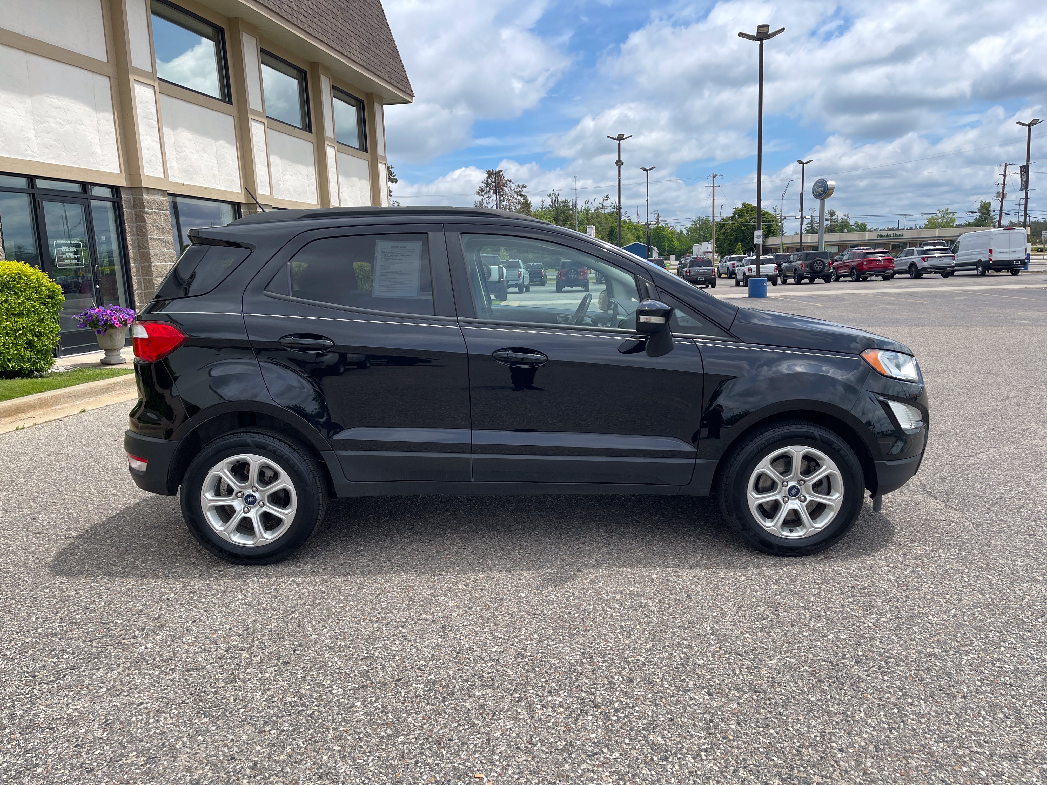 Certified 2020 Ford EcoSport SE w/ SE Convenience Package FWD image 2