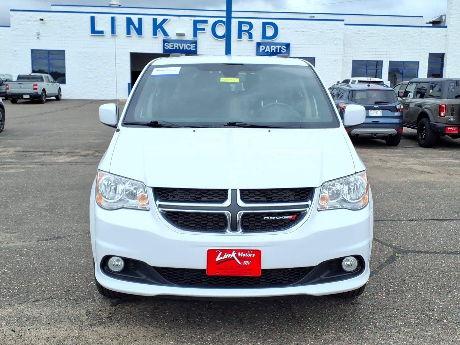 Used 2019 Dodge Grand Caravan SXT FWD image 9