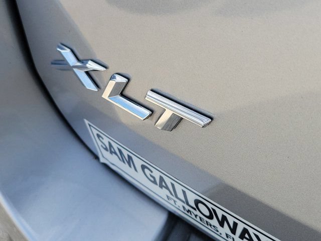 Certified 2022 Ford Explorer XLT w/ Equipment Group 202A RWD image 7