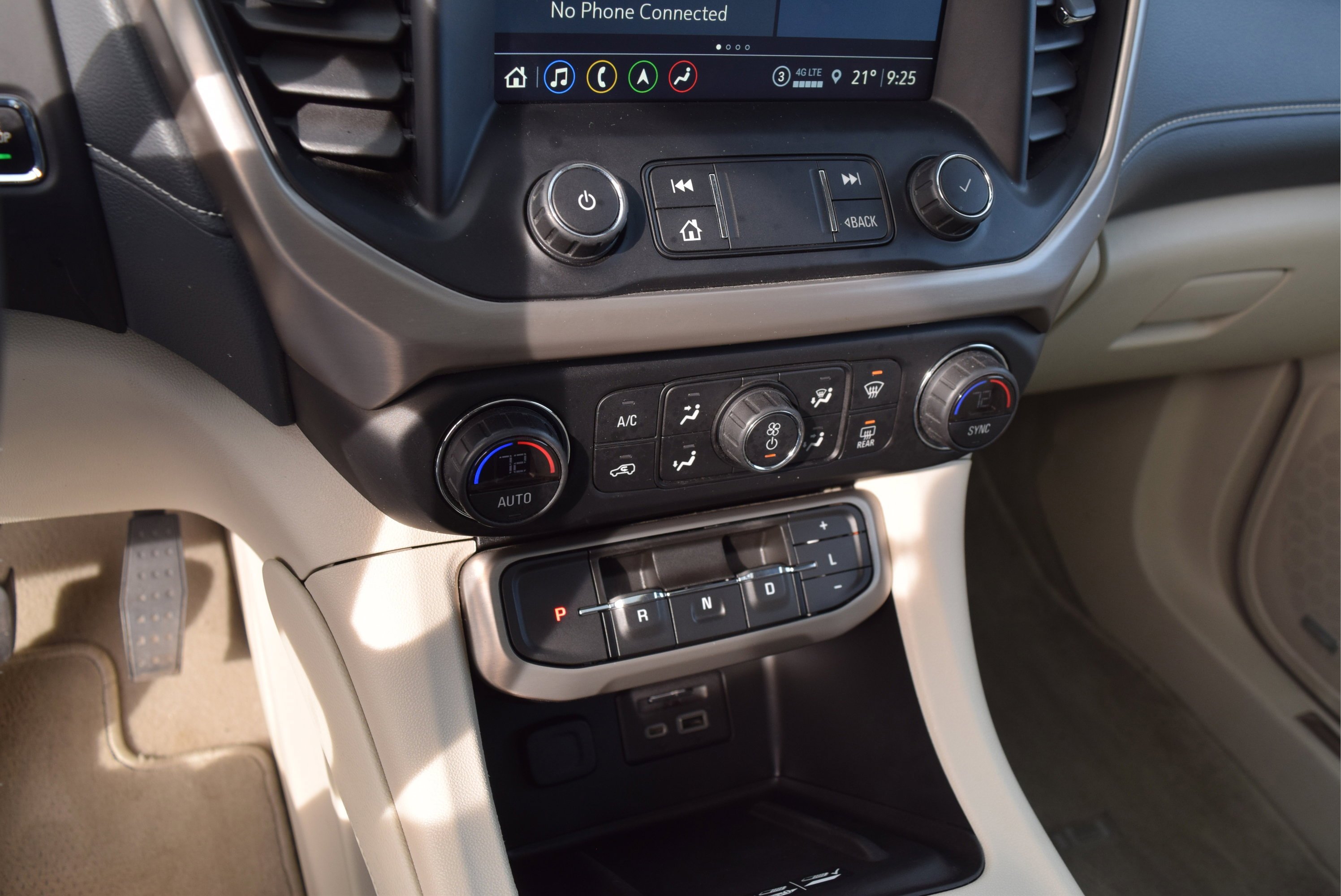 Used 2021 GMC Acadia Denali w/ Denali Ultimate Package image 20