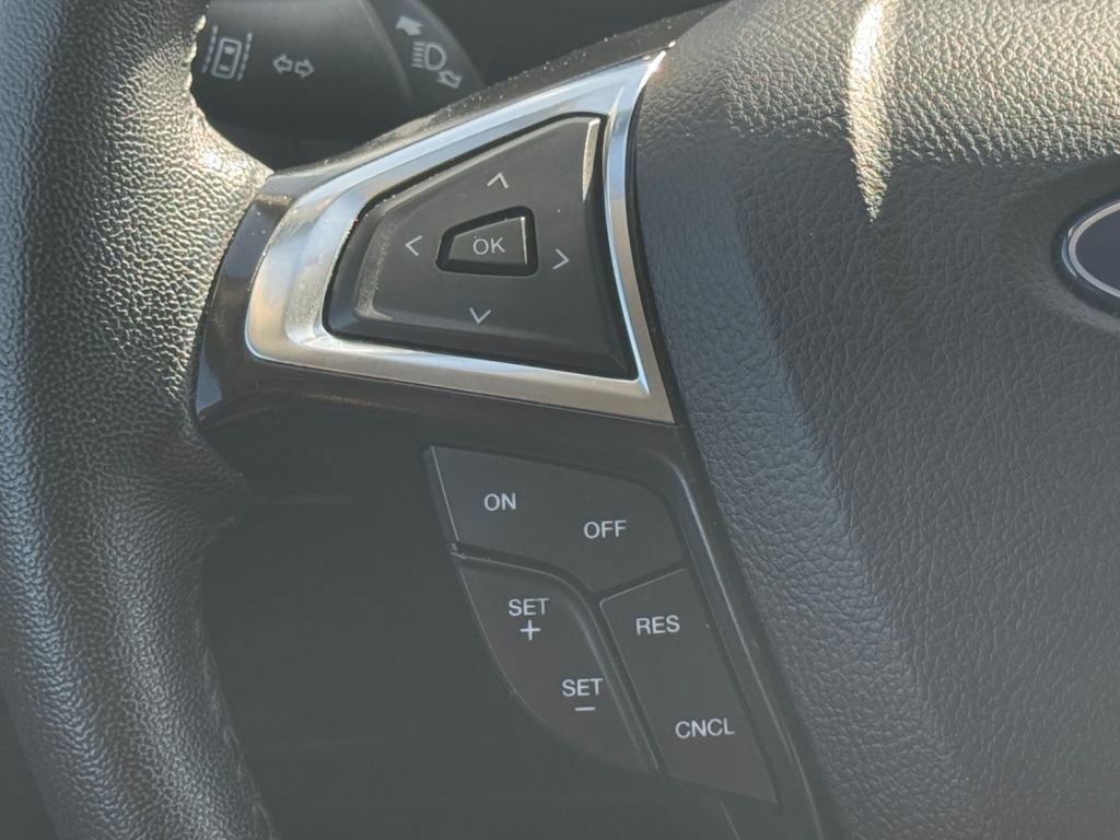 Certified 2024 Ford Edge SEL image 21