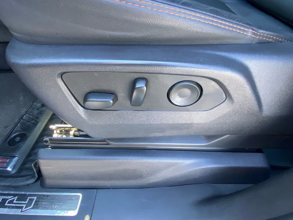 Used 2024 GMC Sierra 2500 AT4 w/ AT4 Preferred Package image 10