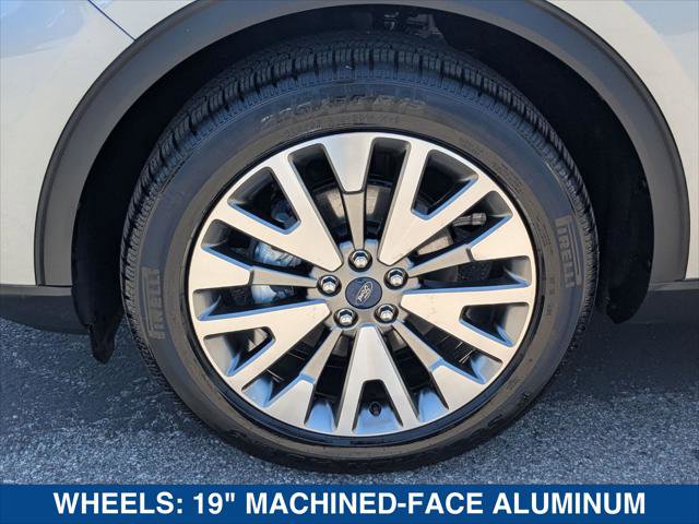 Certified 2022 Ford Escape Titanium w/ Class II Trailer Tow Package AWD/4WD image 9
