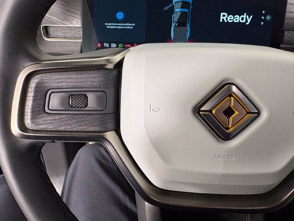 Used 2023 Rivian R1T Adventure Dual AWD/4WD image 21
