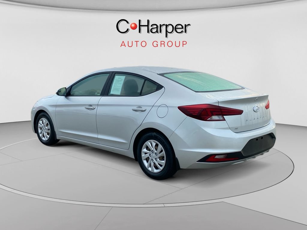 Used 2019 Hyundai Elantra SE w/ Cargo Package FWD image 5