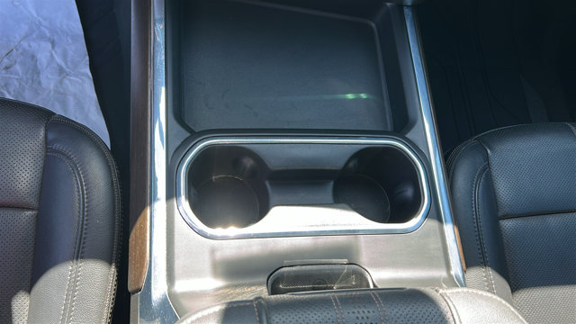 Used 2024 Chevrolet Silverado 2500 High Country w/ High Country Premium Package AWD/4WD image 22