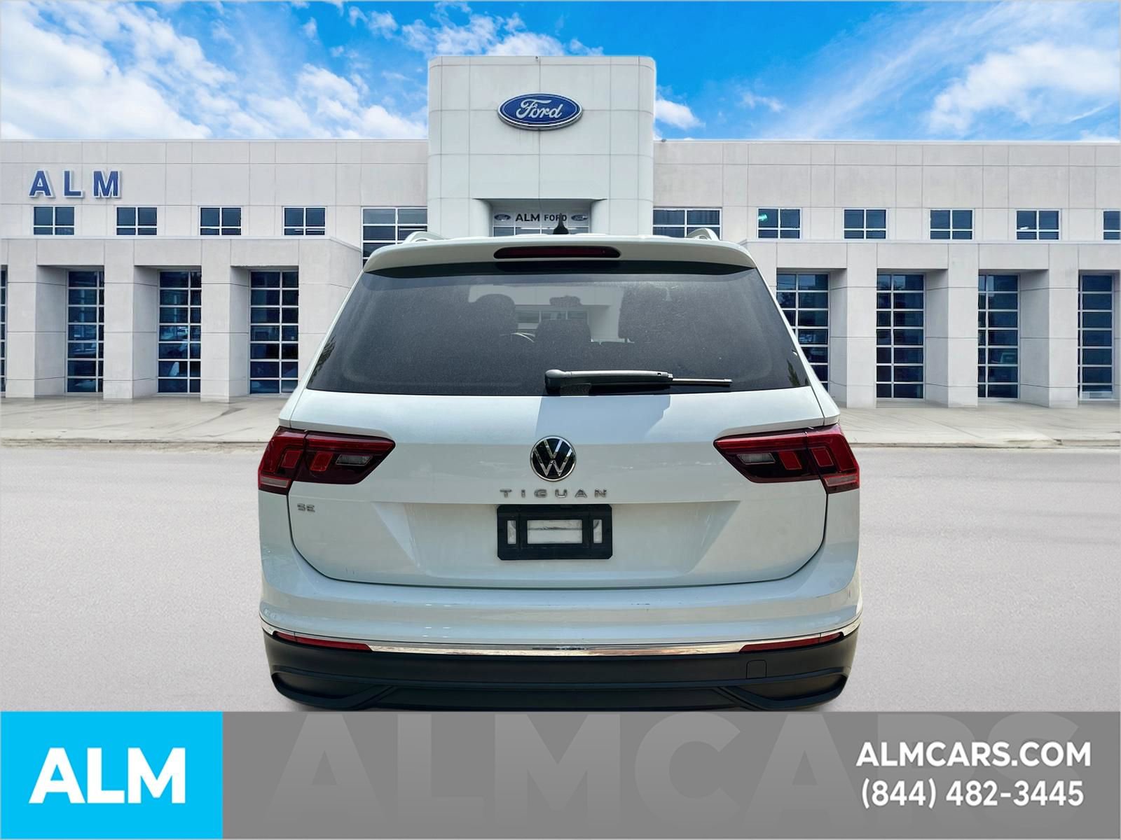 Used 2022 Volkswagen Tiguan SE FWD image 6
