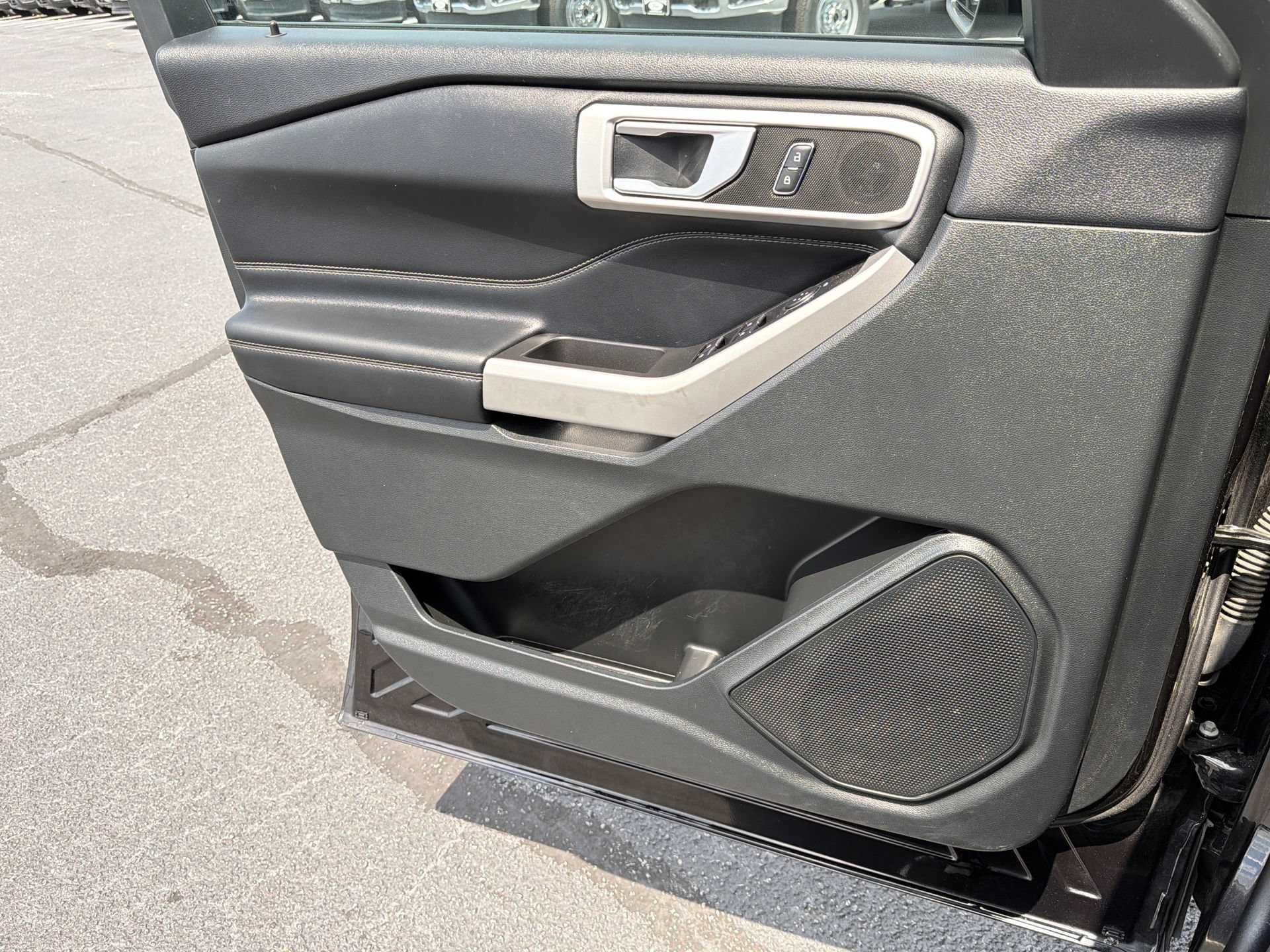 Certified 2023 Ford Explorer XLT AWD/4WD image 29