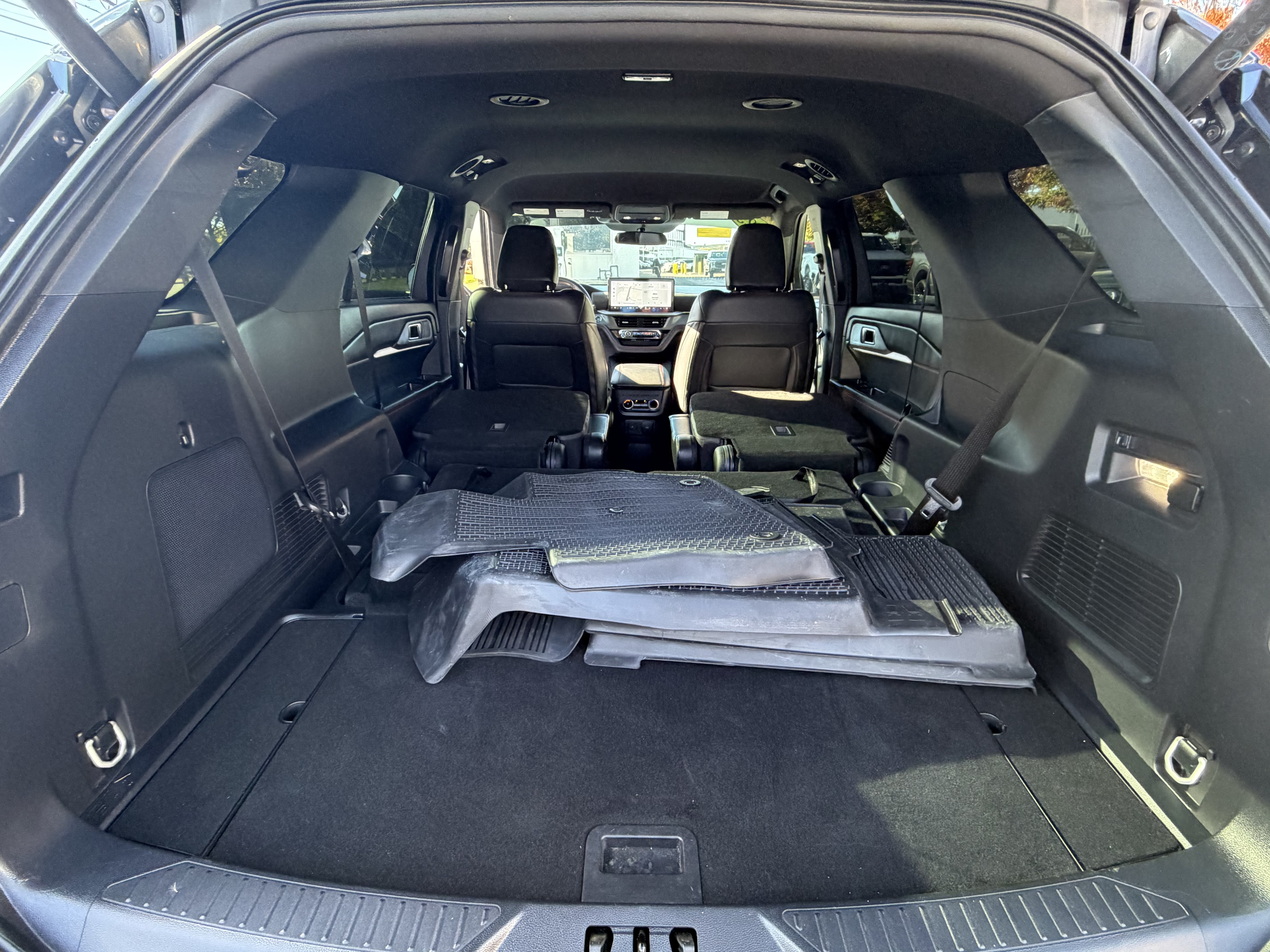 Certified 2025 Ford Explorer ST-Line AWD/4WD image 28