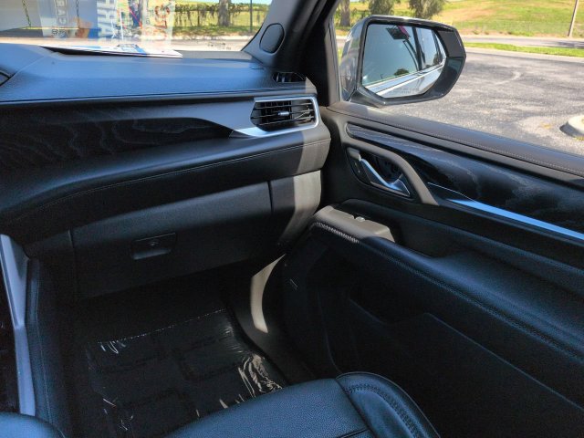 Used 2024 GMC Yukon Denali RWD image 19