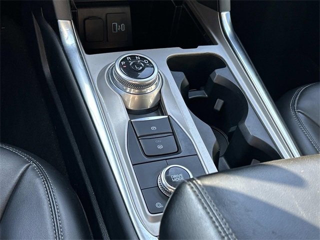 Certified 2022 Ford Explorer XLT w/ Equipment Group 202A image 16