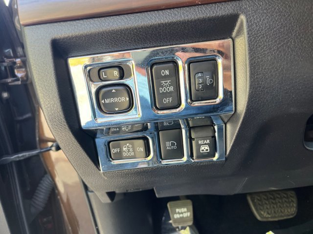 Used 2021 Toyota Tundra Limited w/ Limited Premium Package image 18