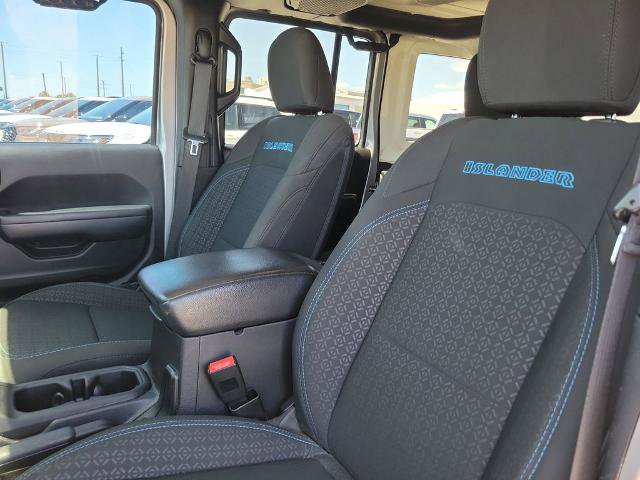 Used 2021 Jeep Wrangler Unlimited Islander image 15