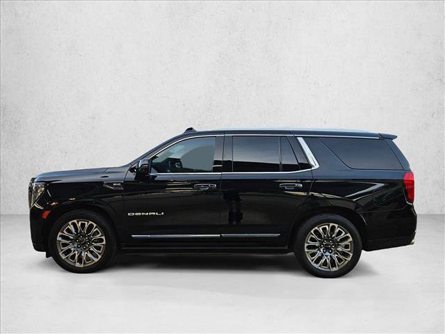 Used 2023 GMC Yukon Denali Ultimate w/ LPO, Floor Liner Package AWD/4WD image 8