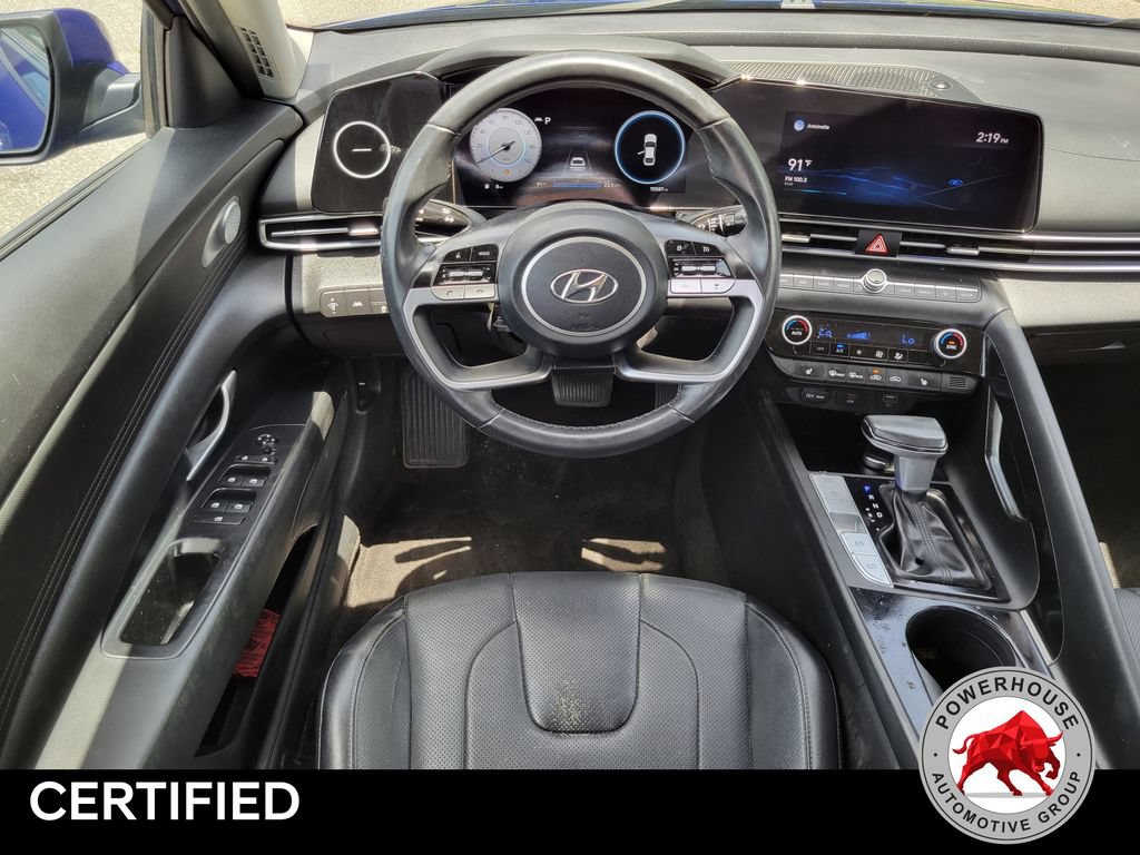 Used 2022 Hyundai Elantra Limited w/ Preferred Accessory Package FWD image 17
