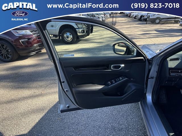 Used 2025 Honda Civic Sport image 19