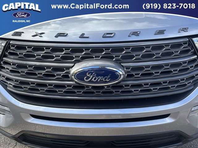 Certified 2022 Ford Explorer XLT w/ Equipment Group 202A image 10