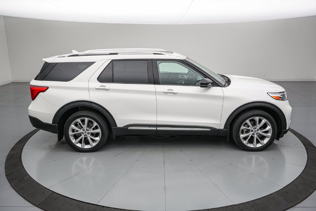 Certified 2021 Ford Explorer Platinum w/ Equipment Group 601A AWD/4WD image 3