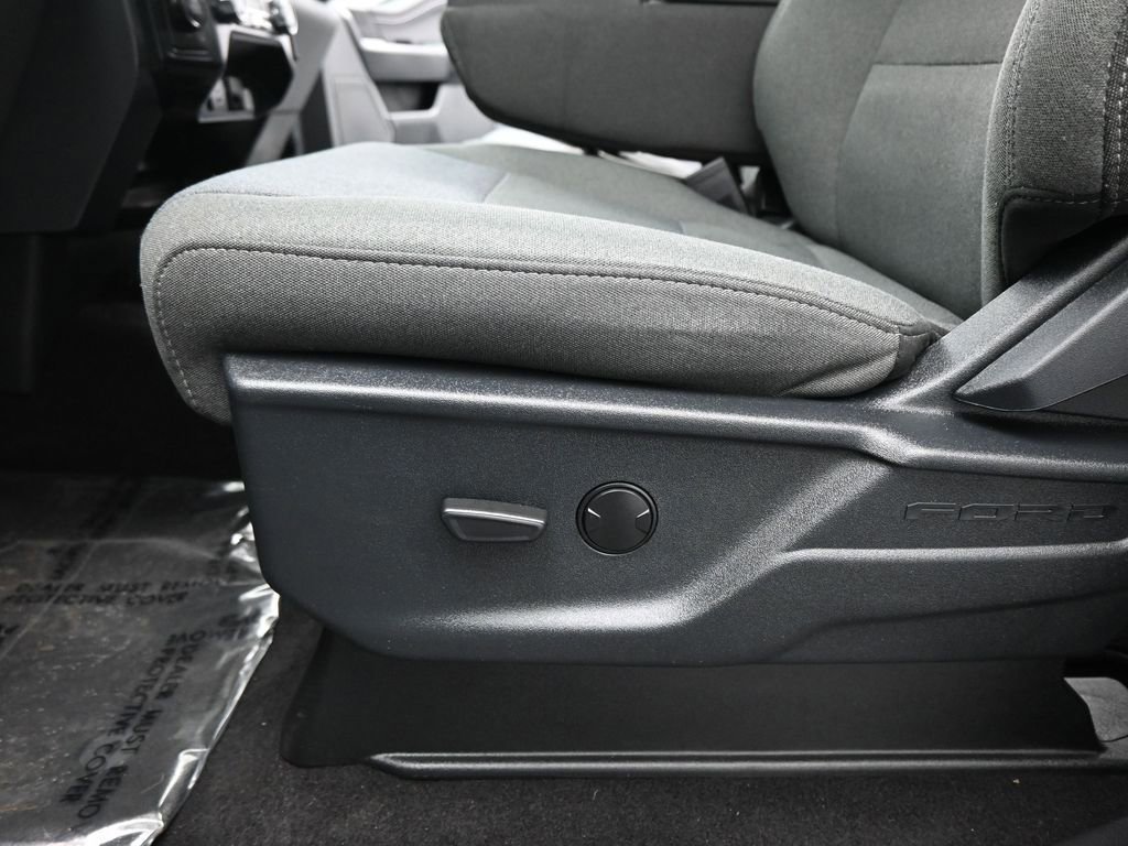 Certified 2025 Ford F150 XLT w/ Equipment Group 301A Standard image 38